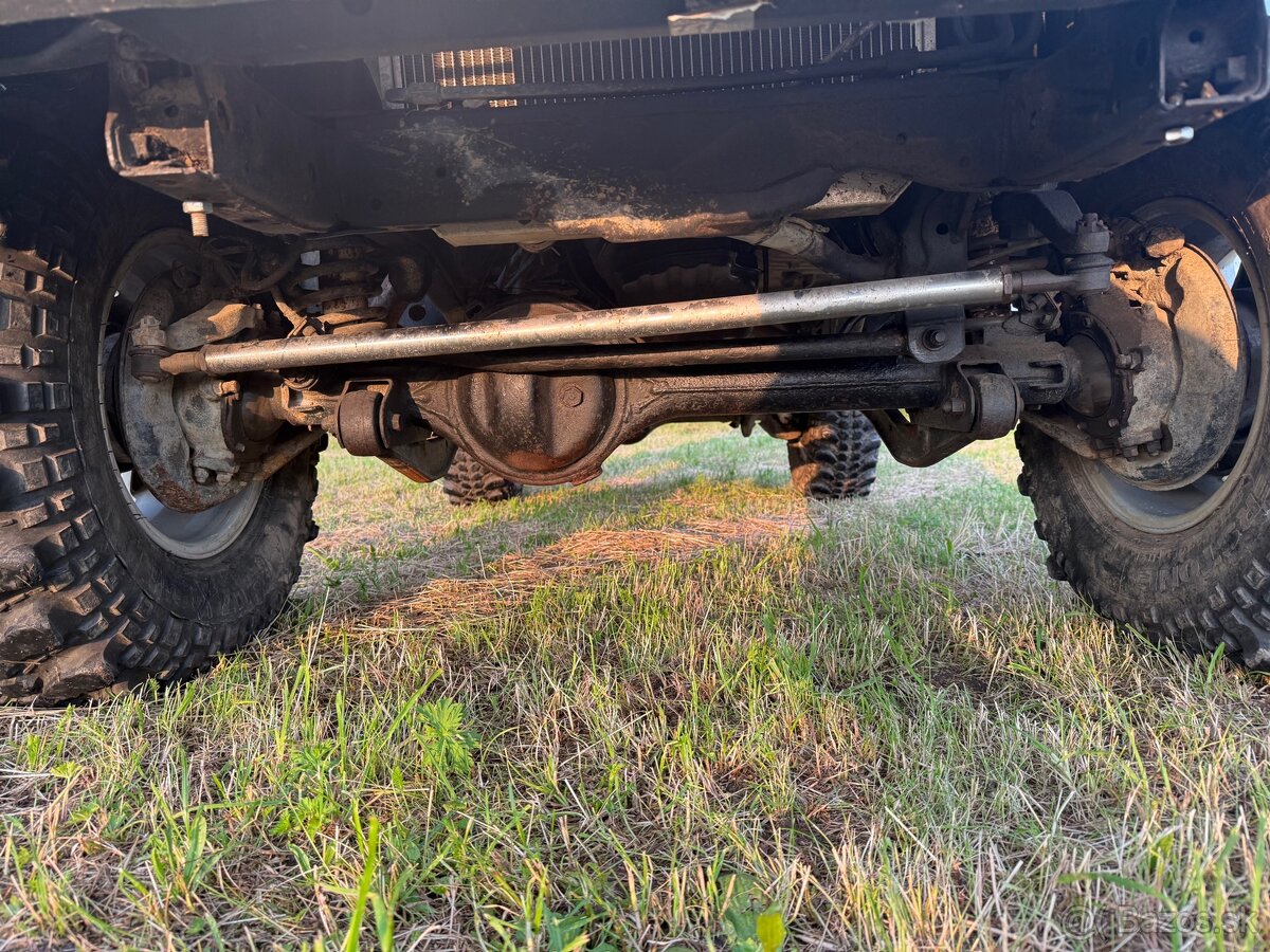 Toyota Land Cruiser KZJ 73 - 10