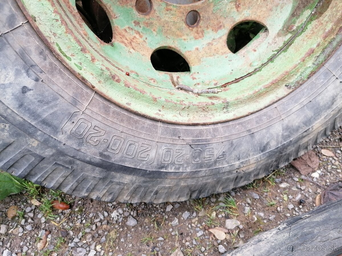 Predám kolesá o rozmere 400/60-15,5 - 10