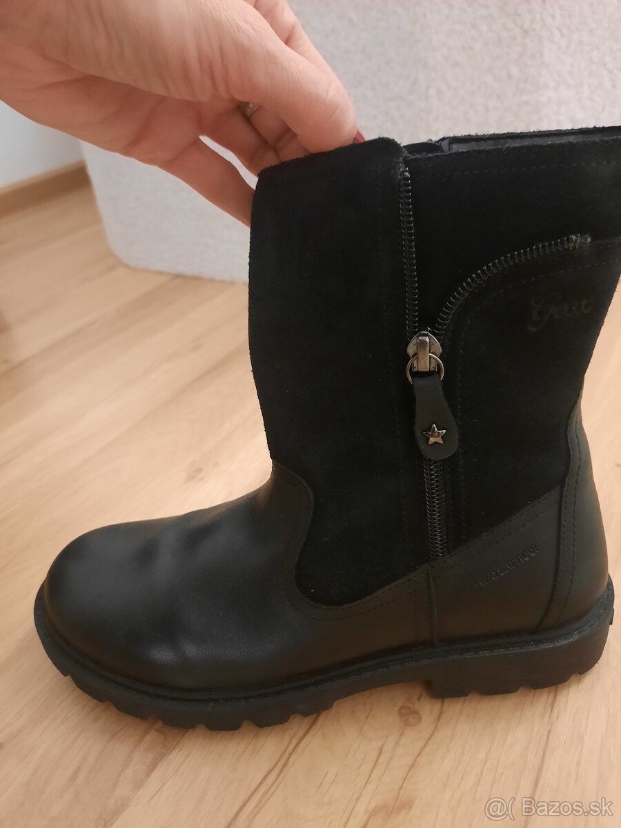 Dievčenska zimna obuv zachovalom stave , - 10