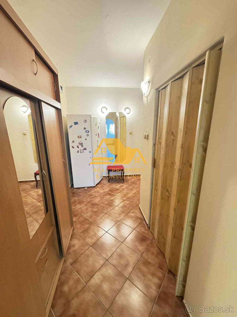 Prenajmem 3 izbový byt na sídlisku Juh v Nových Zámkoch - 10