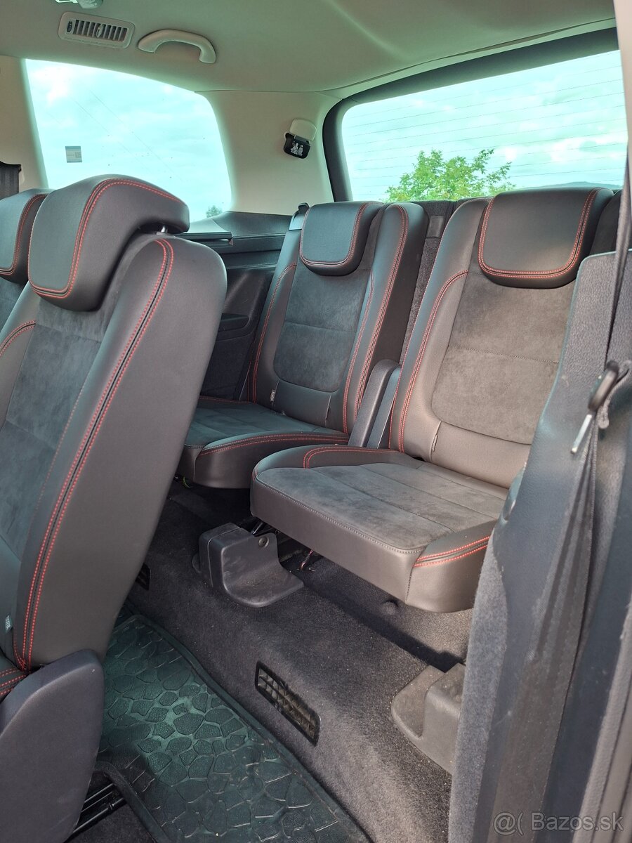 SEAT Alhambra 2.0 TDI FR Line 4Drive | 7 miest | Bez nehôd | - 10