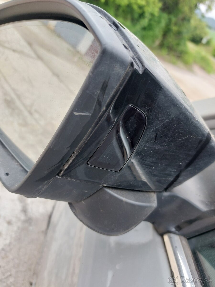 ŠKODA SCALA 1.6TDI DSG STYLE HAVAROVANÁ - 10