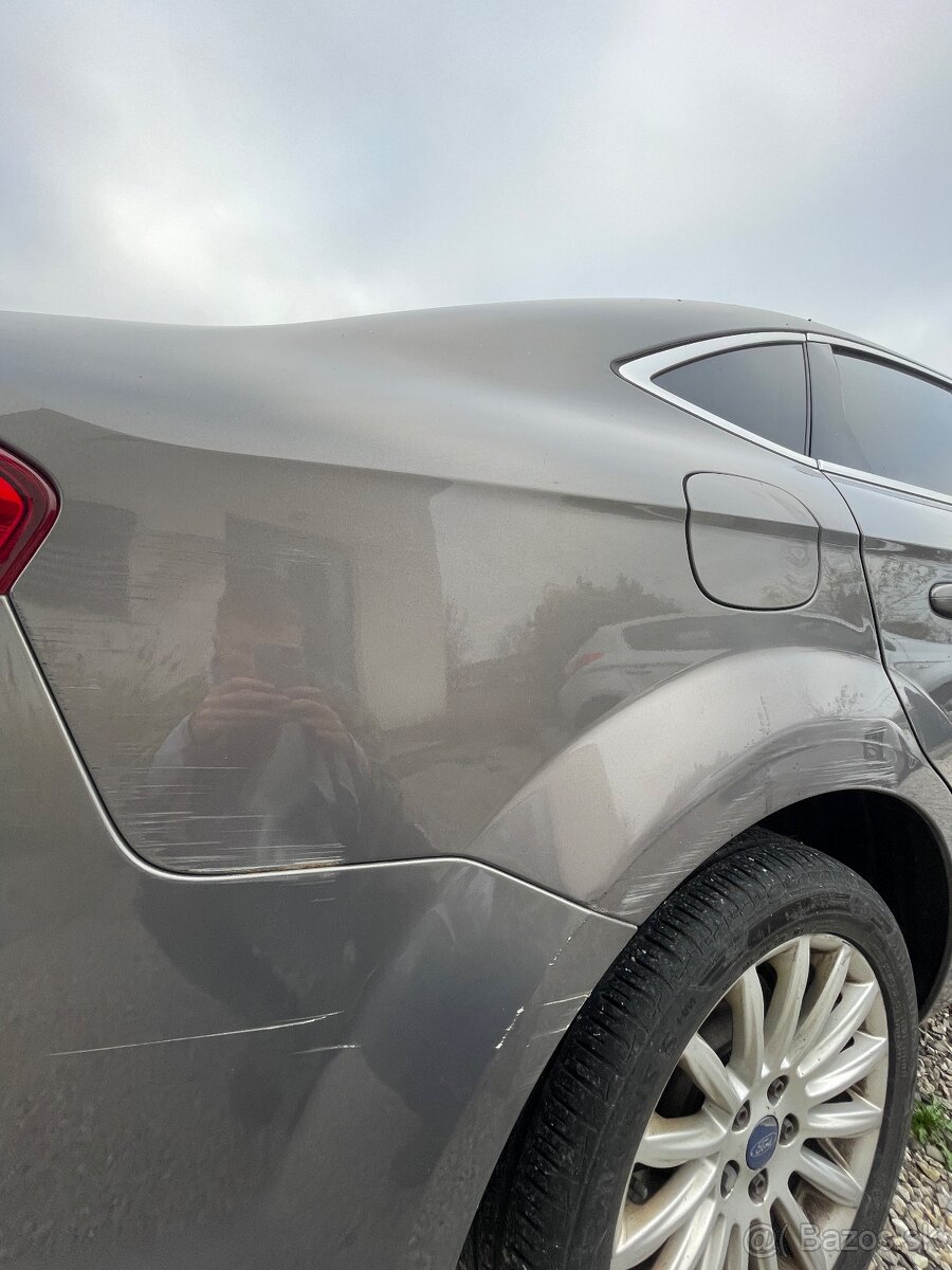 Ford Mondeo (2011) 2.0 TDCi Titanium Hatchback, 103kW - 10