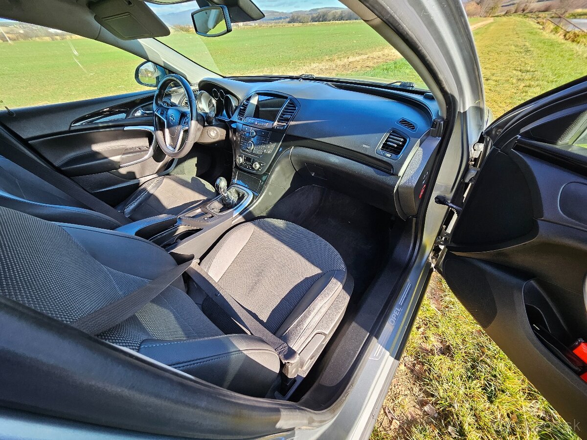 OPEL INSIGNIA 2.0CDTI - 10