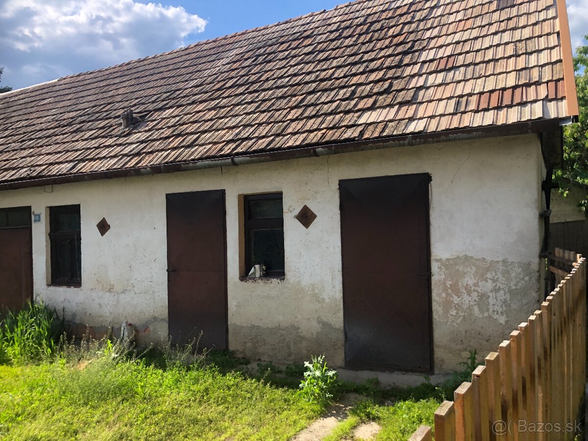 Predám 5-izbový rodinný dom v Očovej - 10