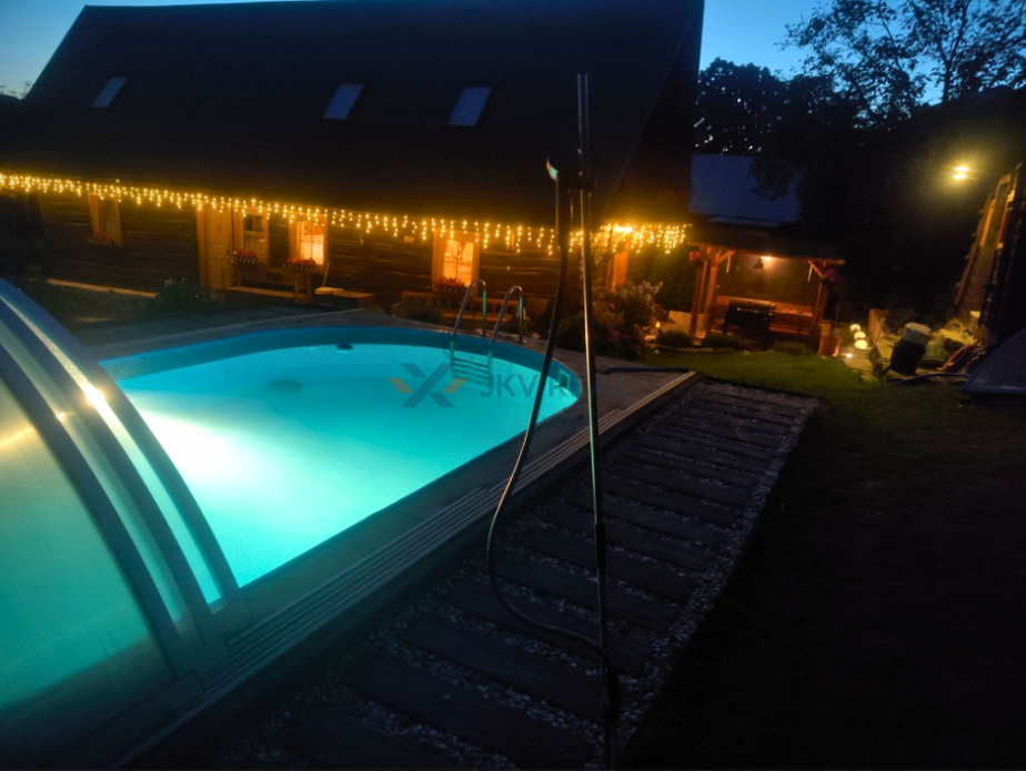 Na predaj drevenica s veľkým pozemkom - 1194 m² a bazénom v  - 10