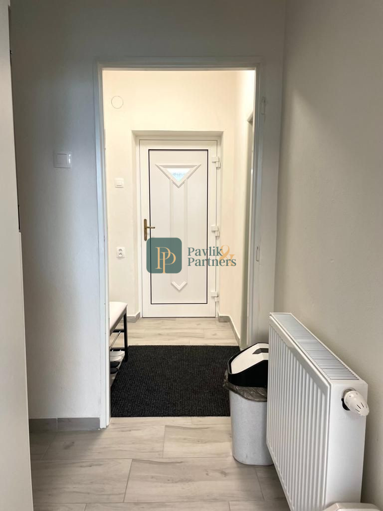 Prenájom útulný 2 izbový dom so záhradou, Zobor, parkovanie - 10