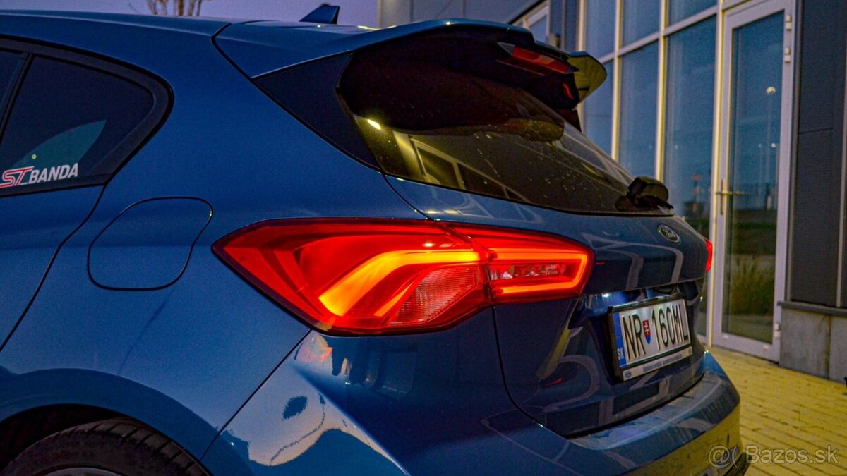 Ford Focus ST 2.3 - 10