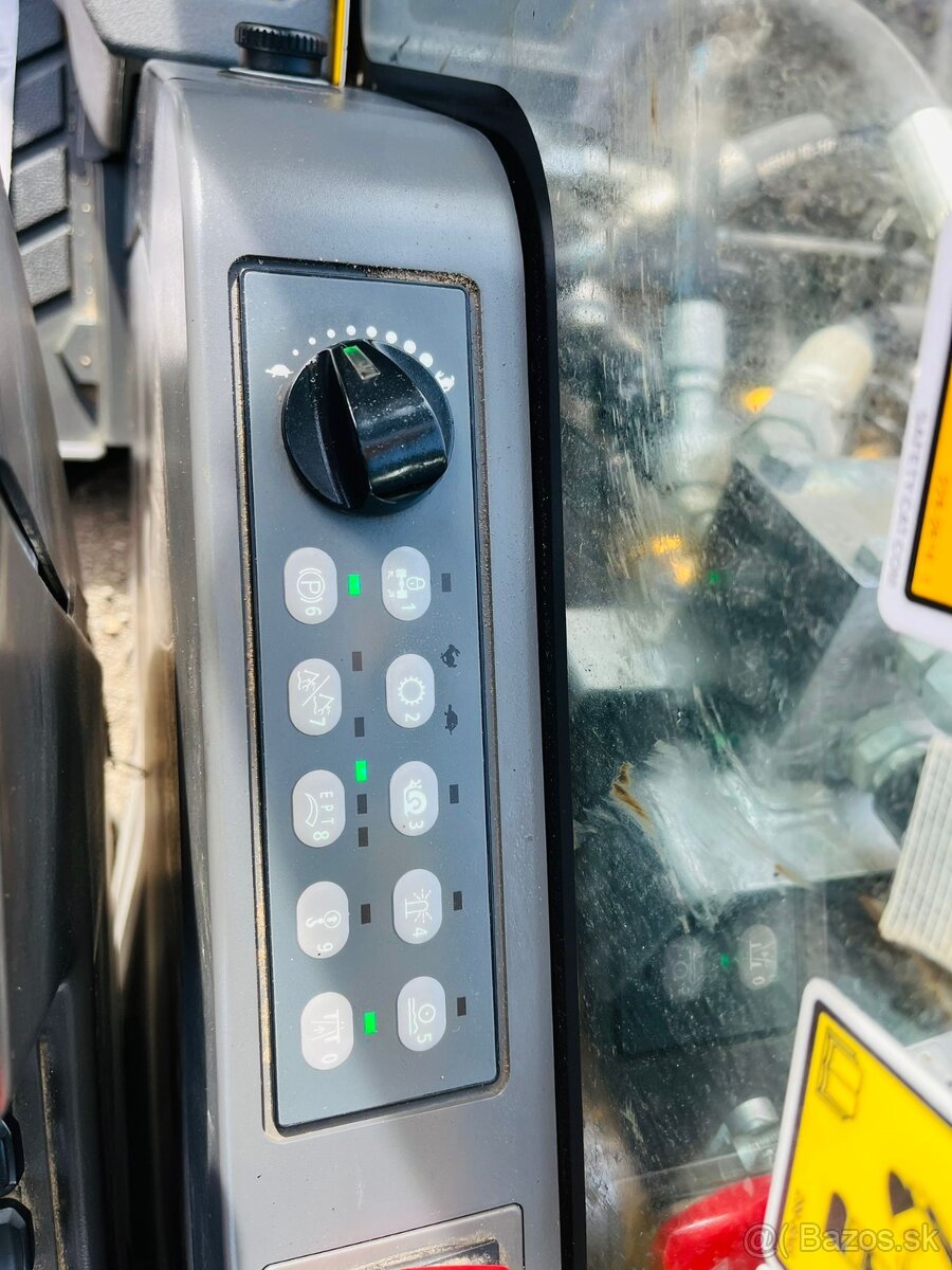 Kolesové rypadlo Caterpillar M316F - 10