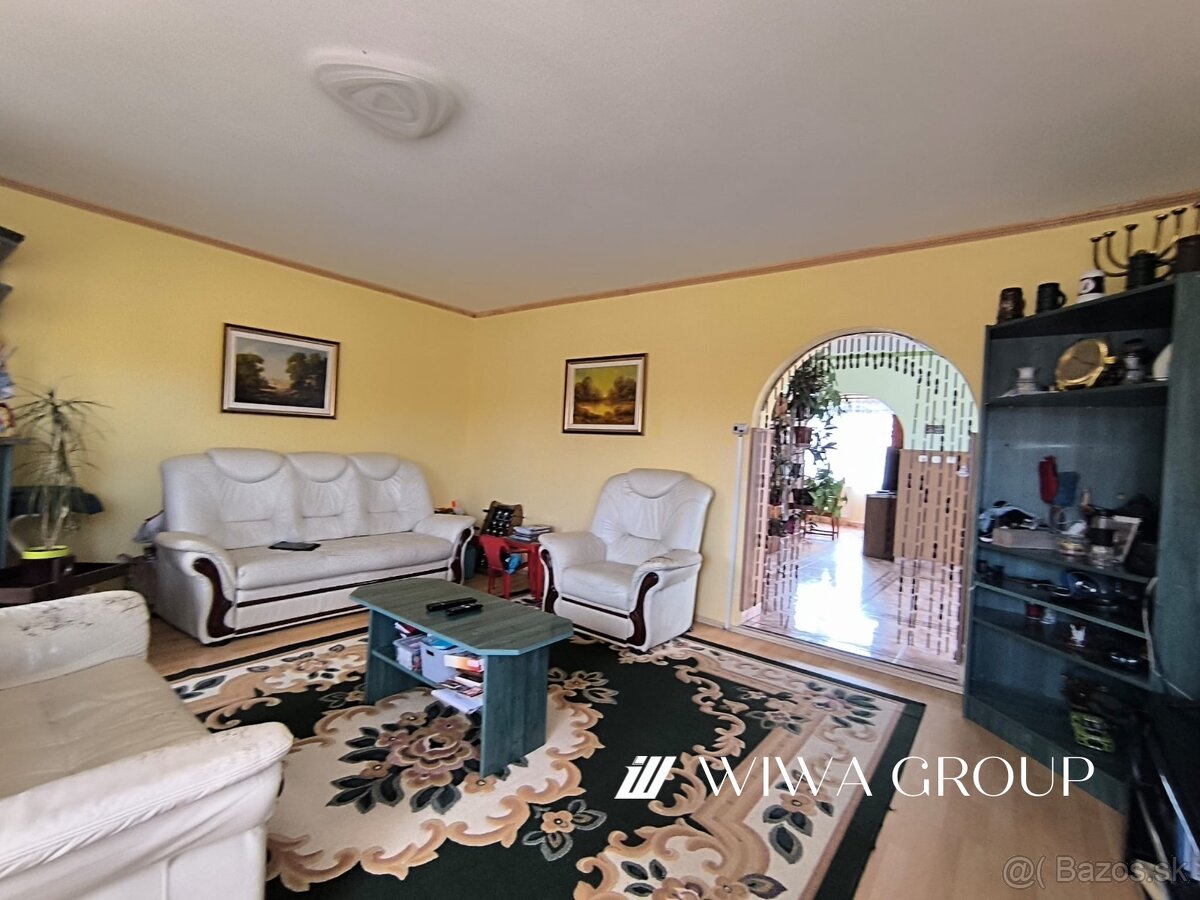 Na predaj priestranný rodinný dom v Ostrihome - 10