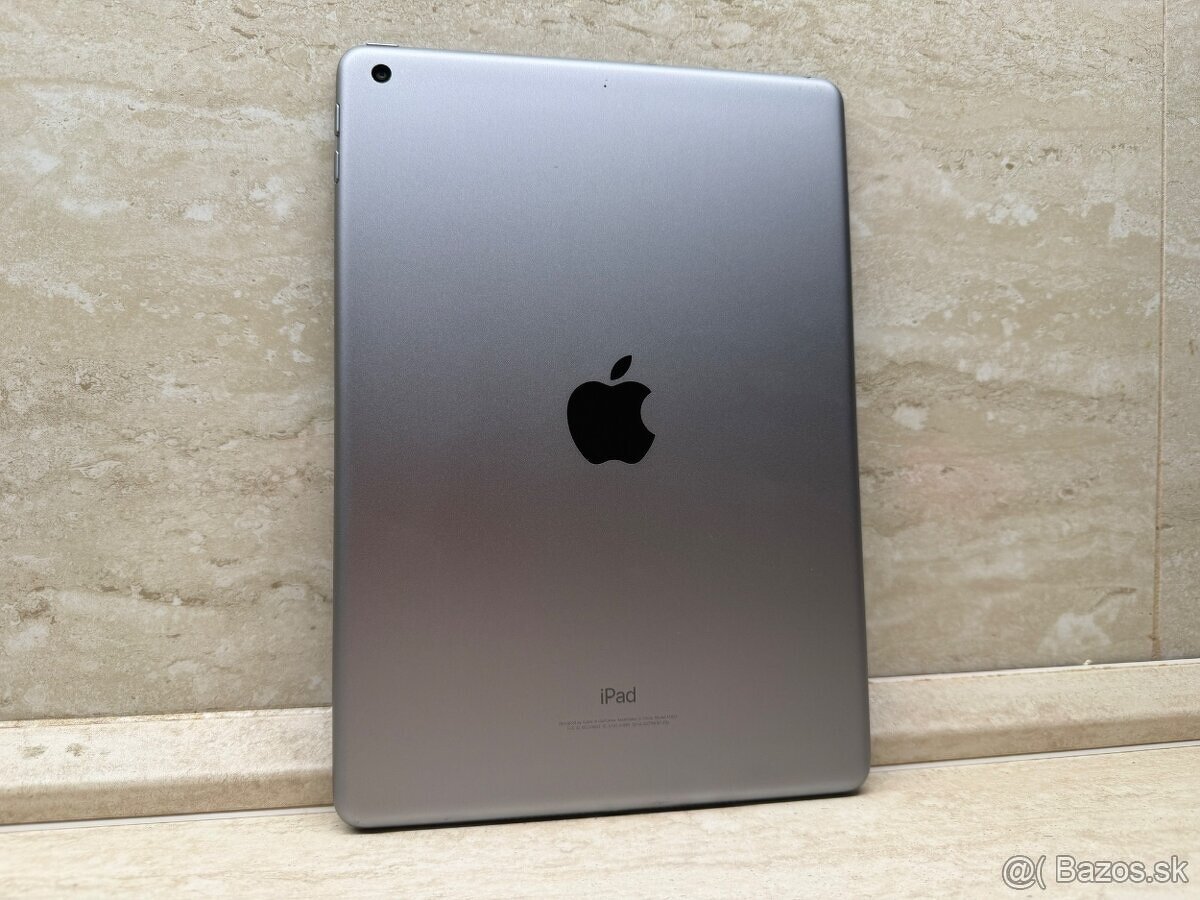 iPad 6. Gen 9.7 Wi-Fi 32GB Space Gray - 10