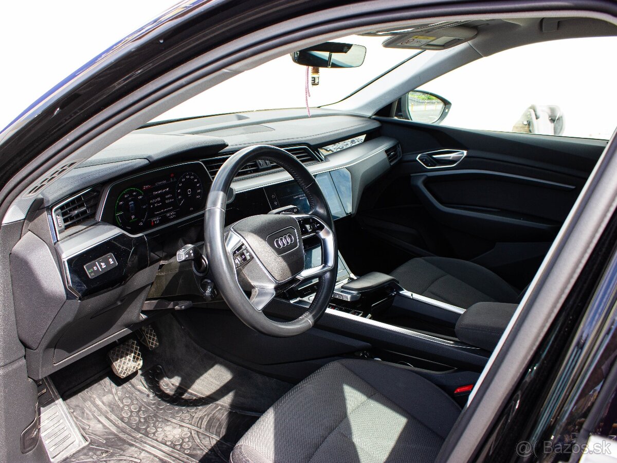 Audi E-Tron 50 Quattro - 10