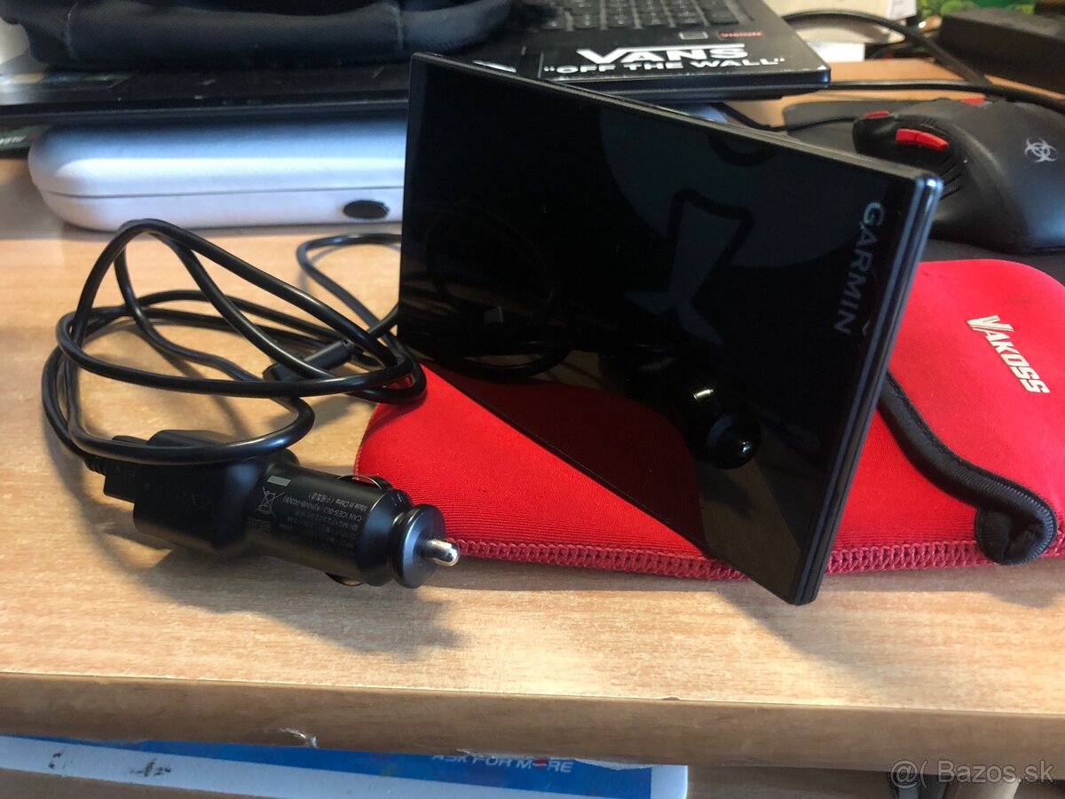 predám navigáciu Garmin - 10