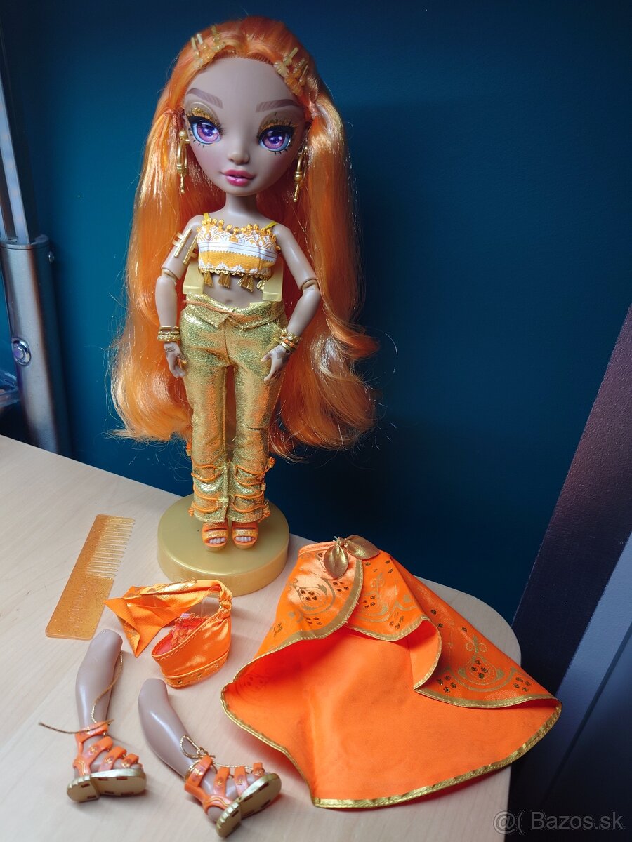 13x bábiky Rainbow High - 10