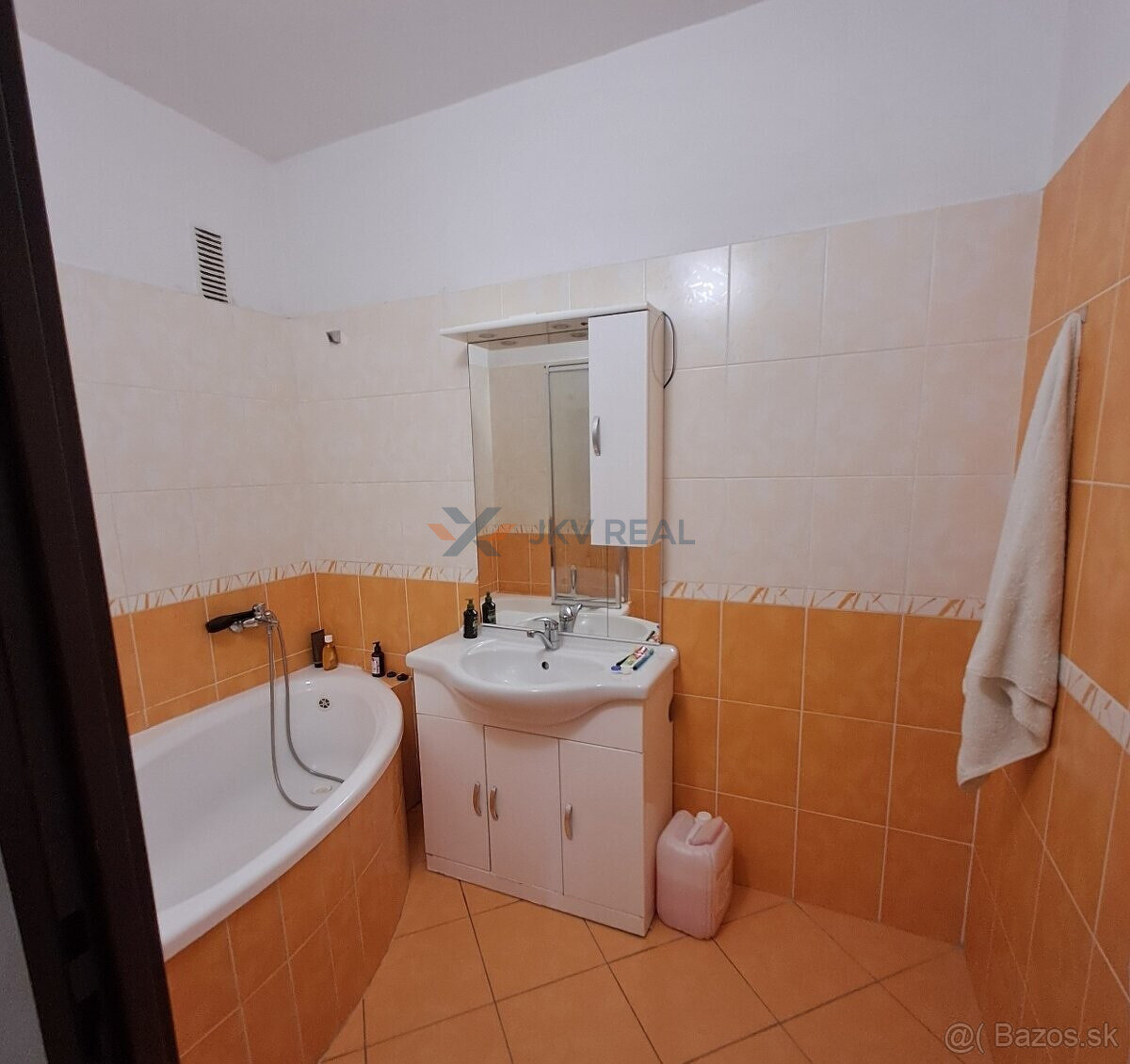 Prenajom 3,5izbovy byt Zlaté Moravce - 10