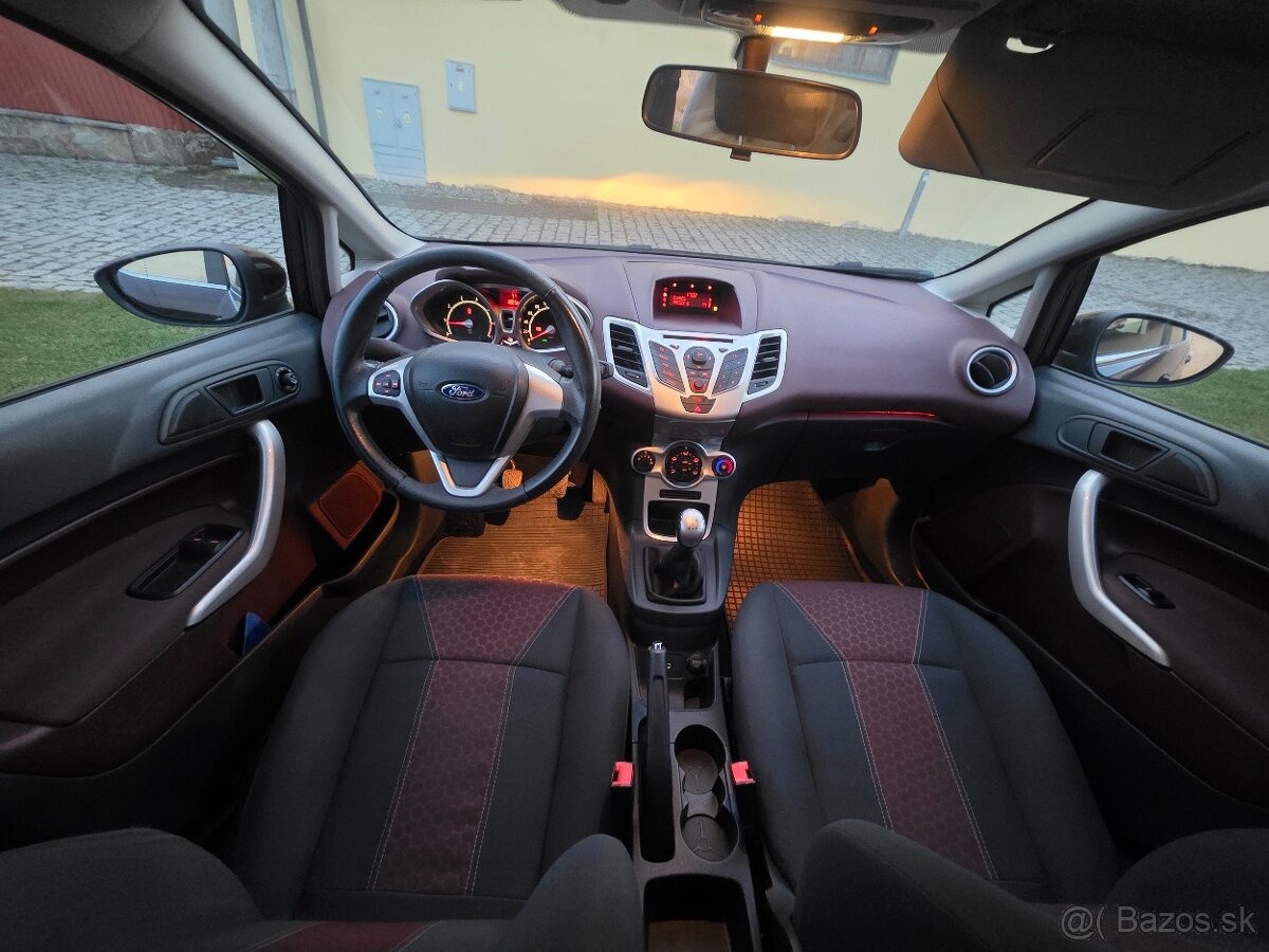 FORD FIESTA 1.25 60KW RV 11/2011 naj 103tkm TOP STAV - 10