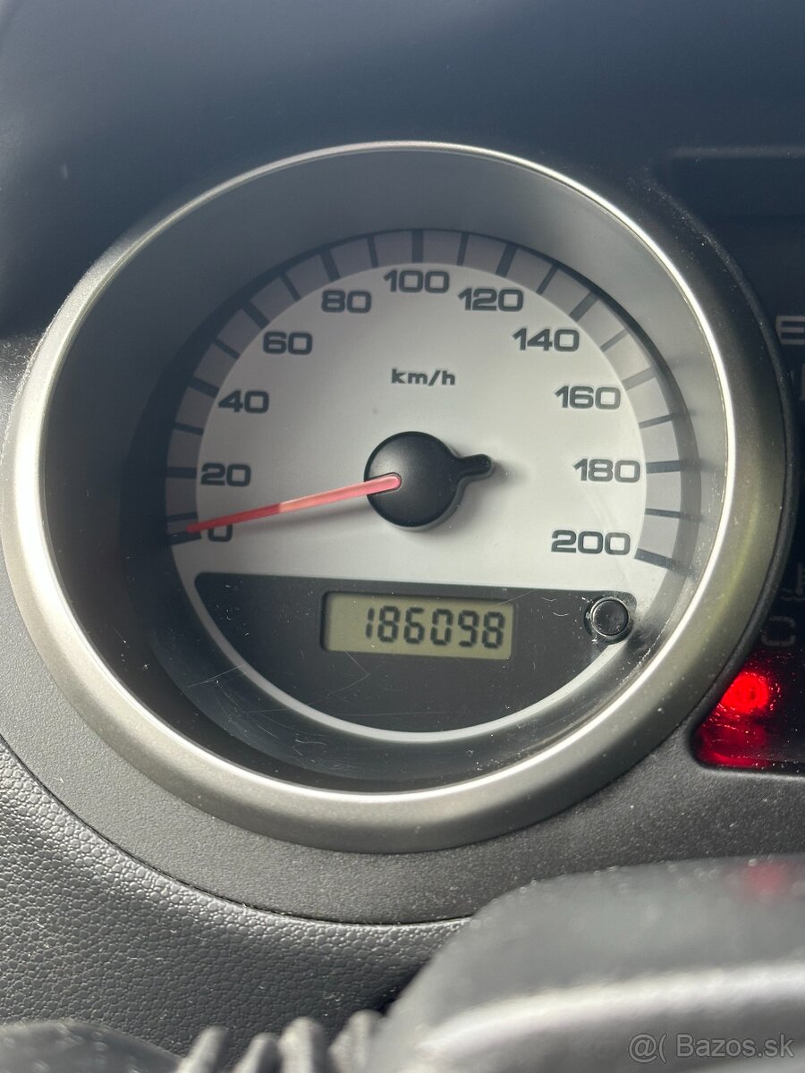 Suzuki Ignis 1.3 benzín - 10