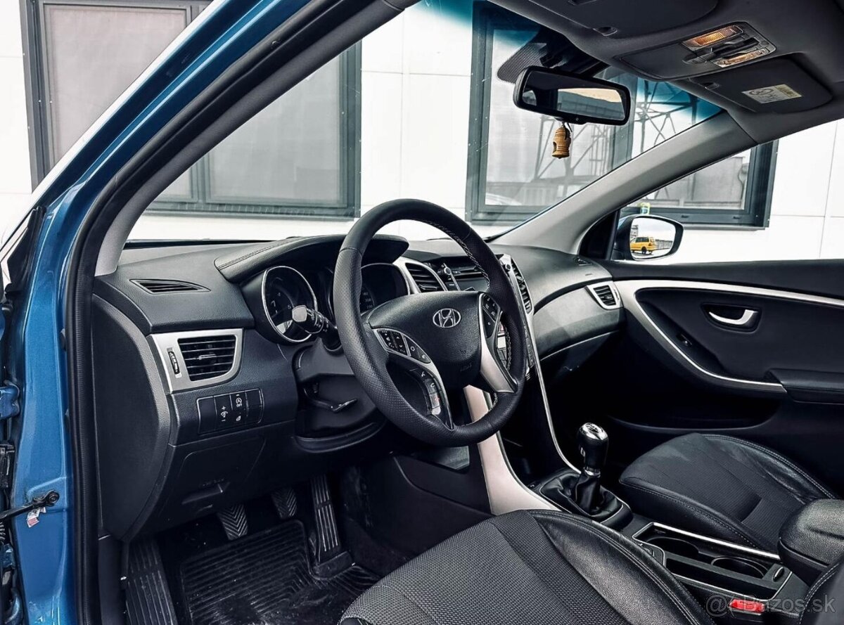 Hyundai i30 CW 1.6 CRDi 136 Style - 10