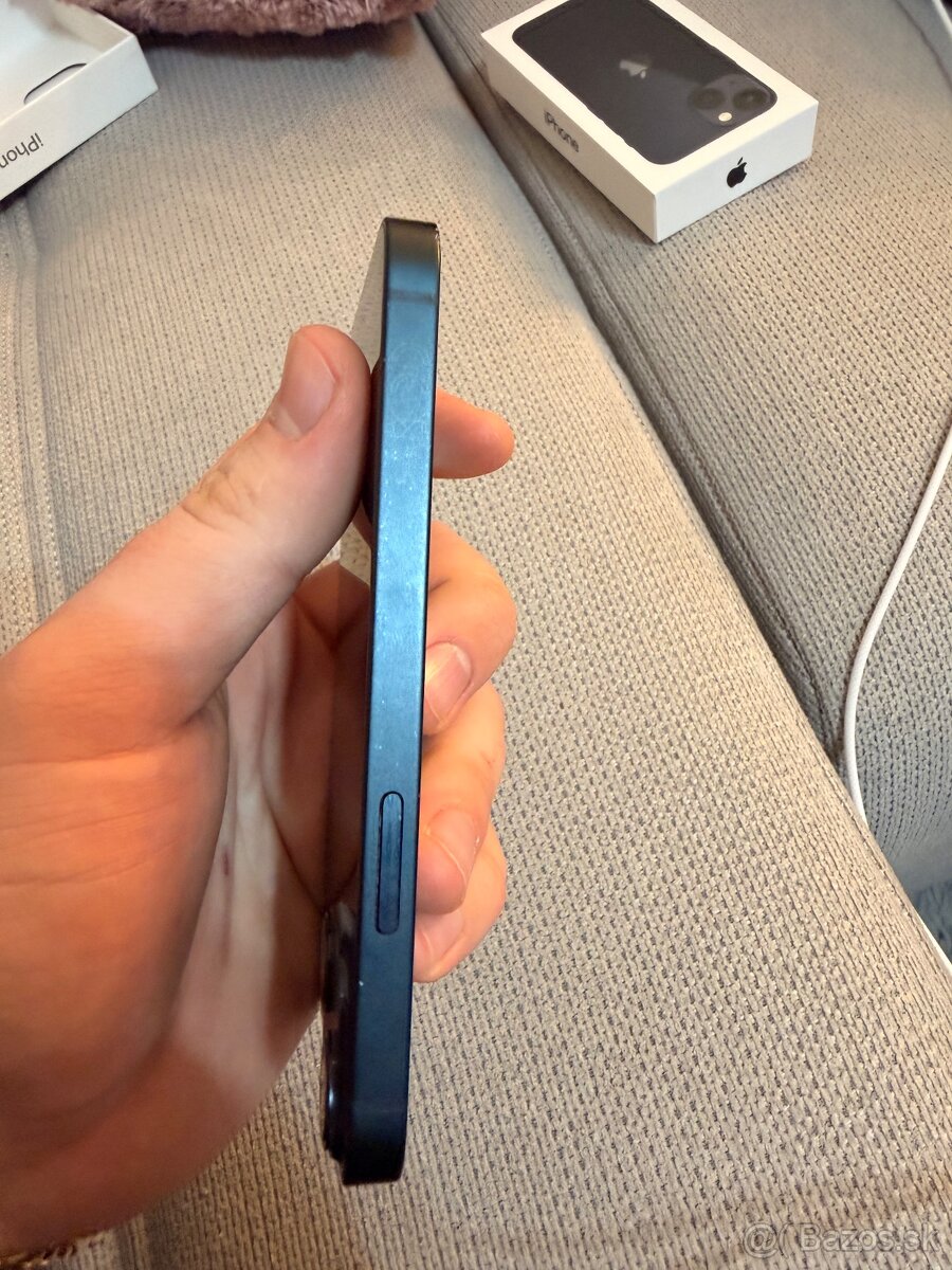 IPhone 13 mini 128gb Midnight Blue 72% - 10