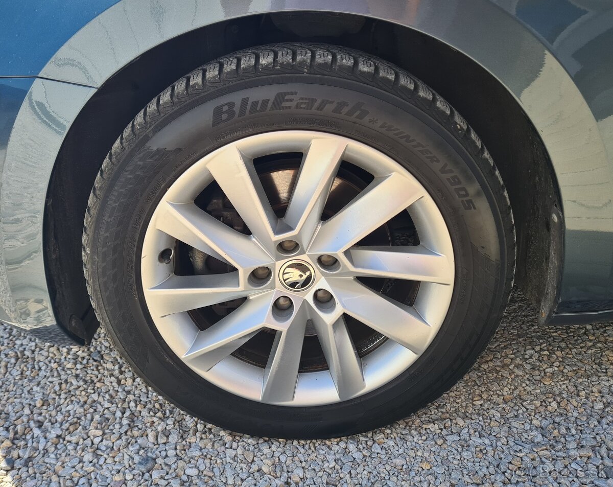 ŠKODA SUPERB 2.0 TDI SCR STYLE AUTOMAT - 10