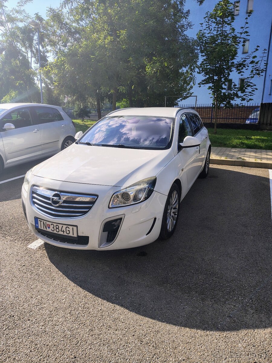 Predám Opel Insignia 2.0 cdti sports tourer 2010 96kW - 10