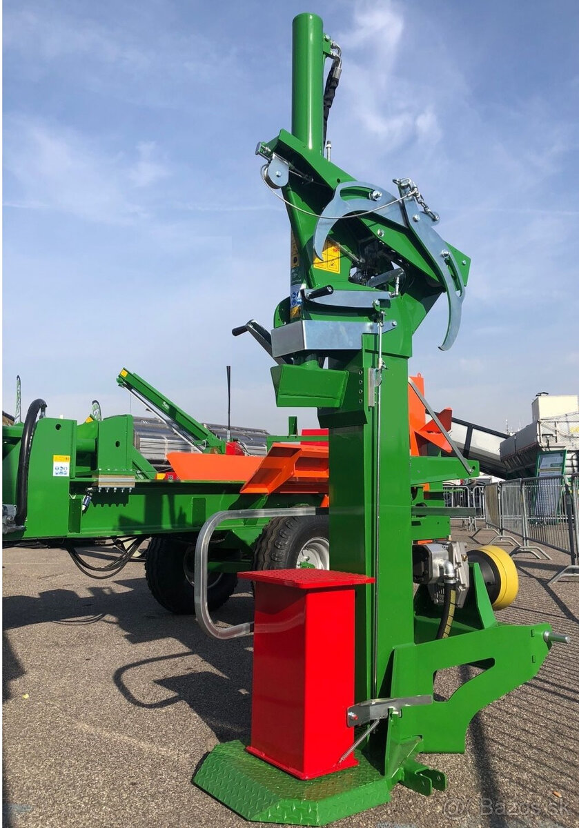 Predám Vertikálnu štiepačku dreva typu Derky. - 10