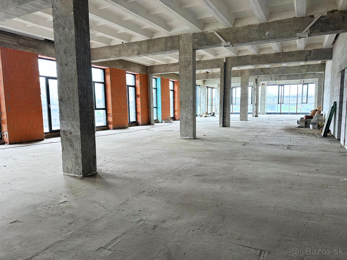 Predaj multifunkčnej budovy 8 903m² v časti Košice Juh s poz - 10