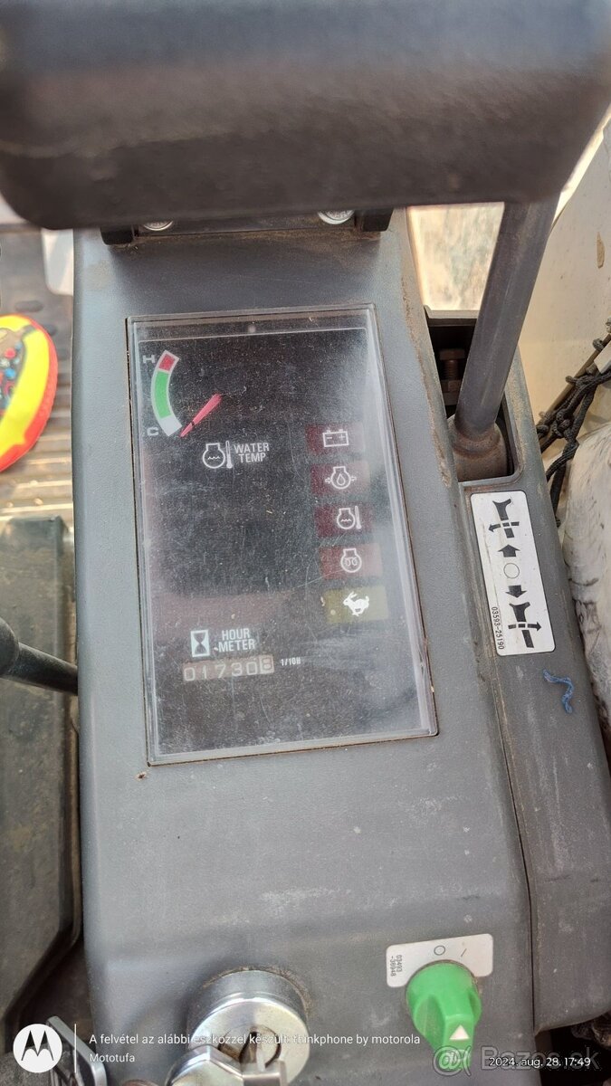 Minibager Takeuchi TB219 - 10