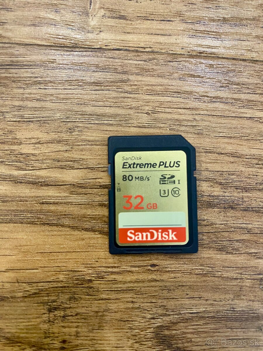 Nikon D90 + objektív 18-105mm (F3,5-5,6G) - 10