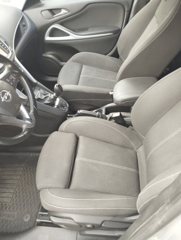 Zafira C 1,6 cdti 120 k 6 st. Manuál - 10