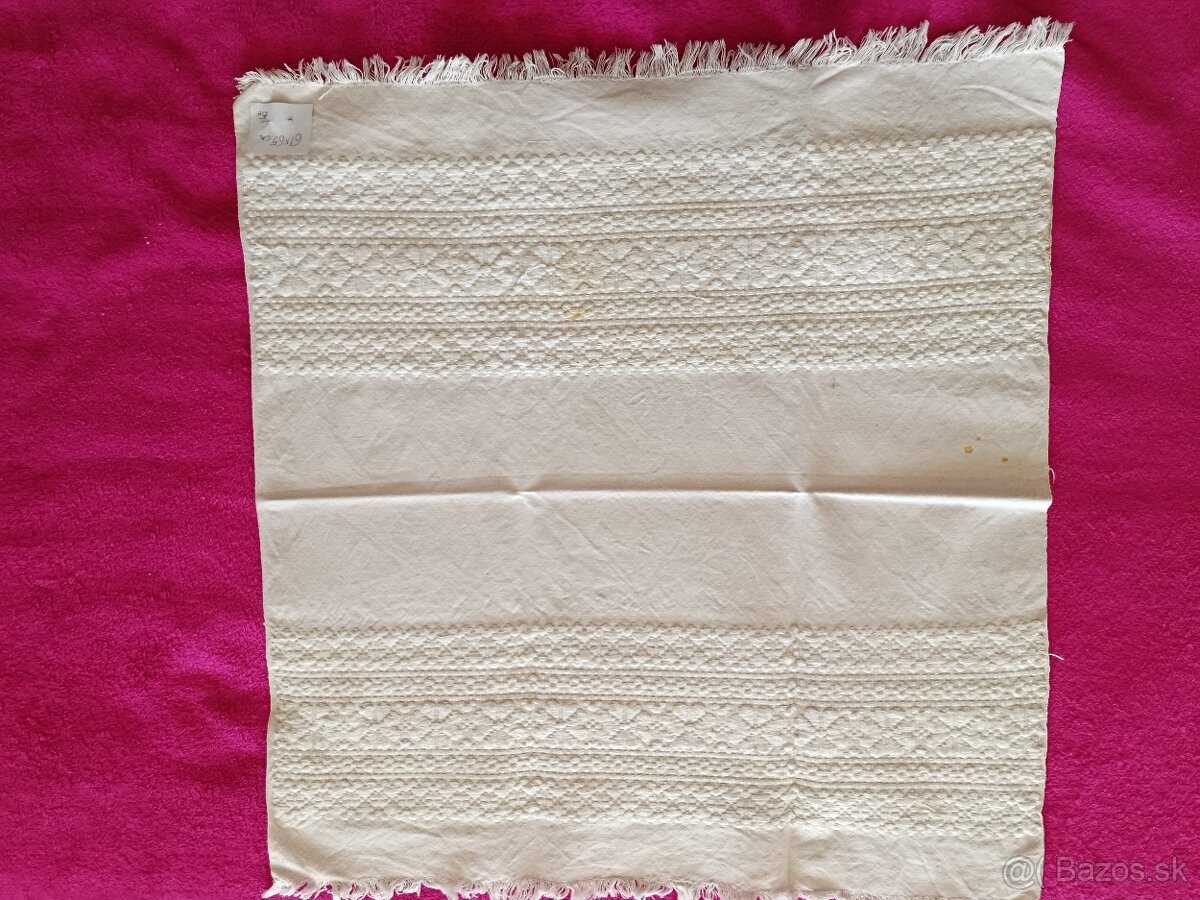 Vyšívané obrusy - 10