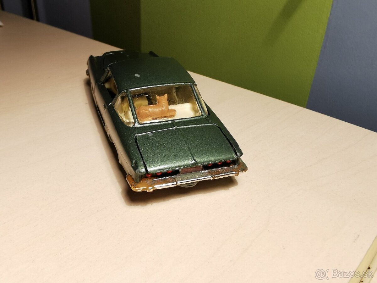 Corgi toys Ghia Chrysler - 10