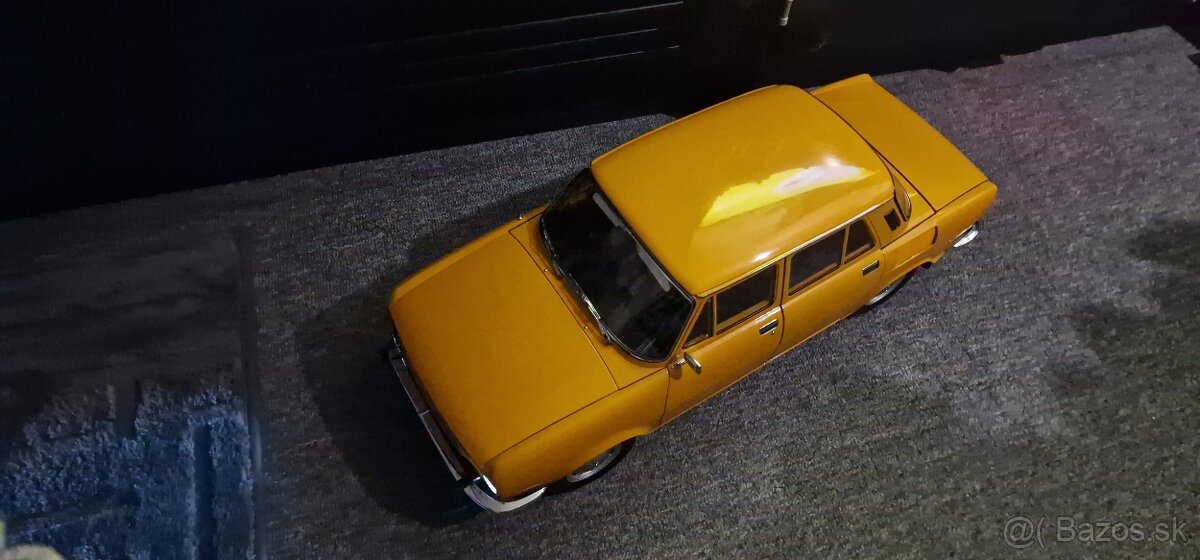 Predám Škoda 100 1:8 DeAgostini - 10