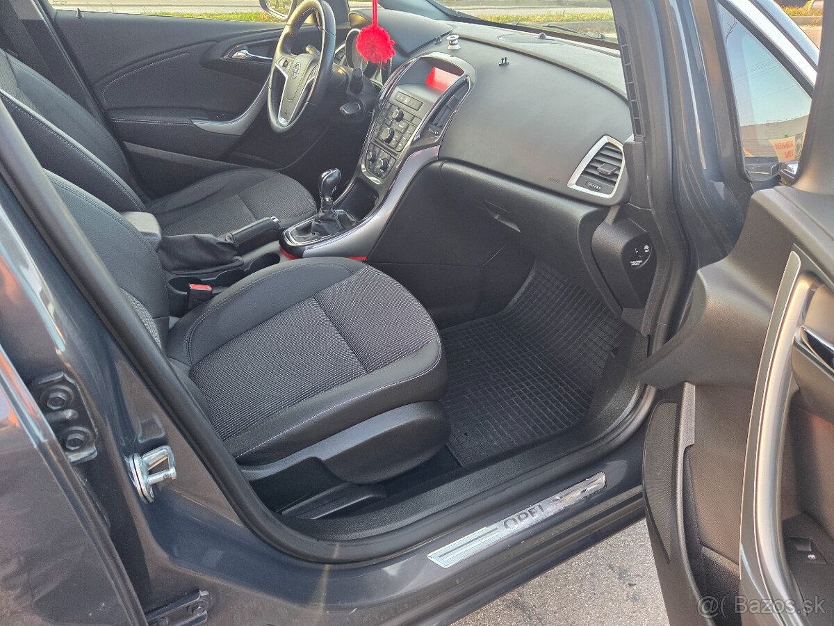 Opel Astra Sport Tourer ST 1.7 CDTI ECOTEC Active/drive - 10