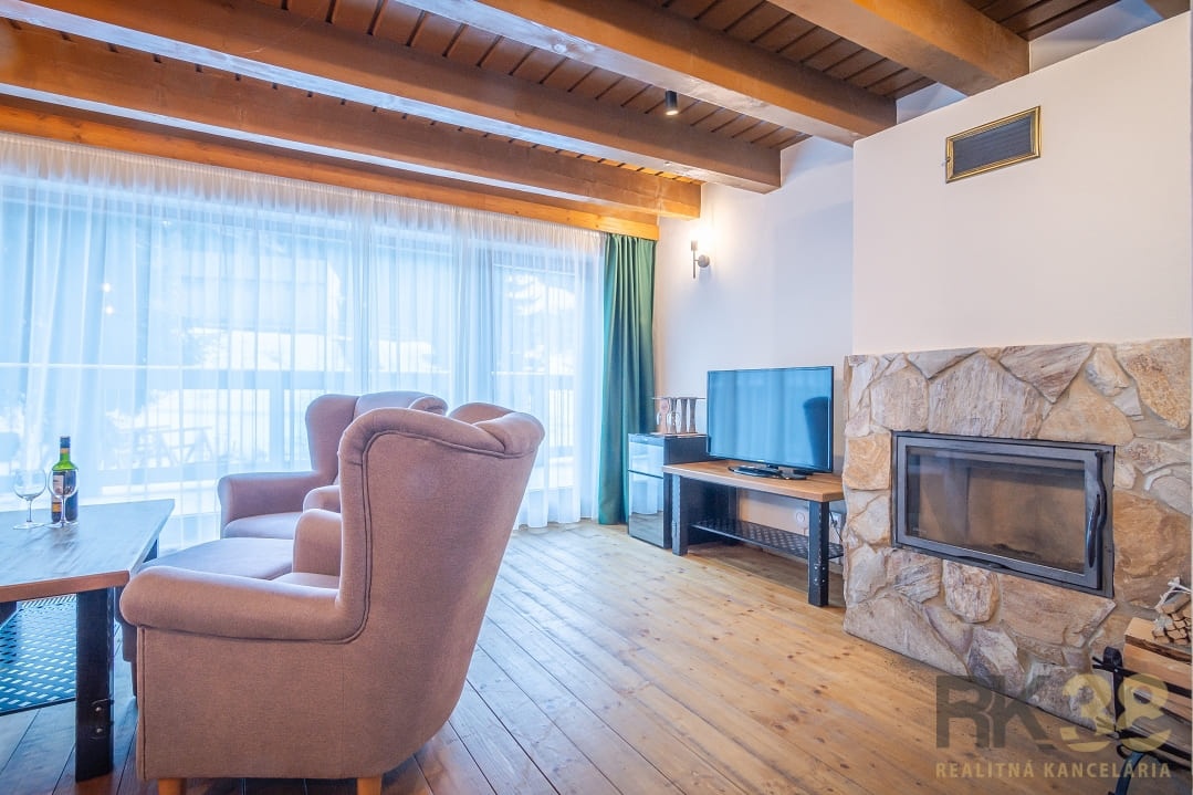 Lukratívny chalet v TOP lokalite v Jasnej v Nízkych Tatrách - 10