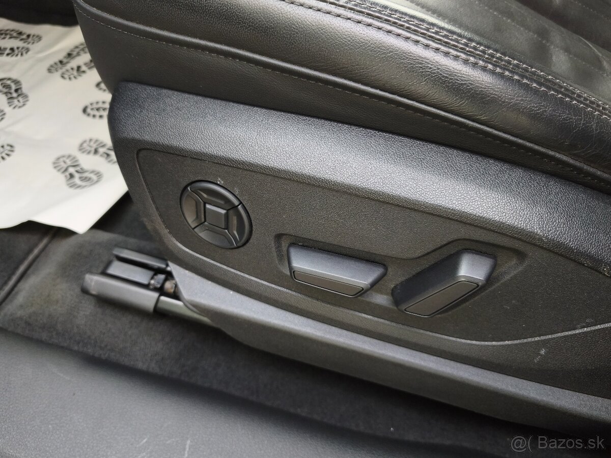 Audi E-tron 50 quattro S-line - 10