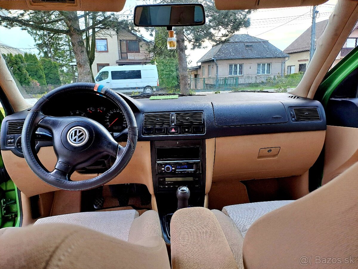 Vw golf 4 1.8 - 10
