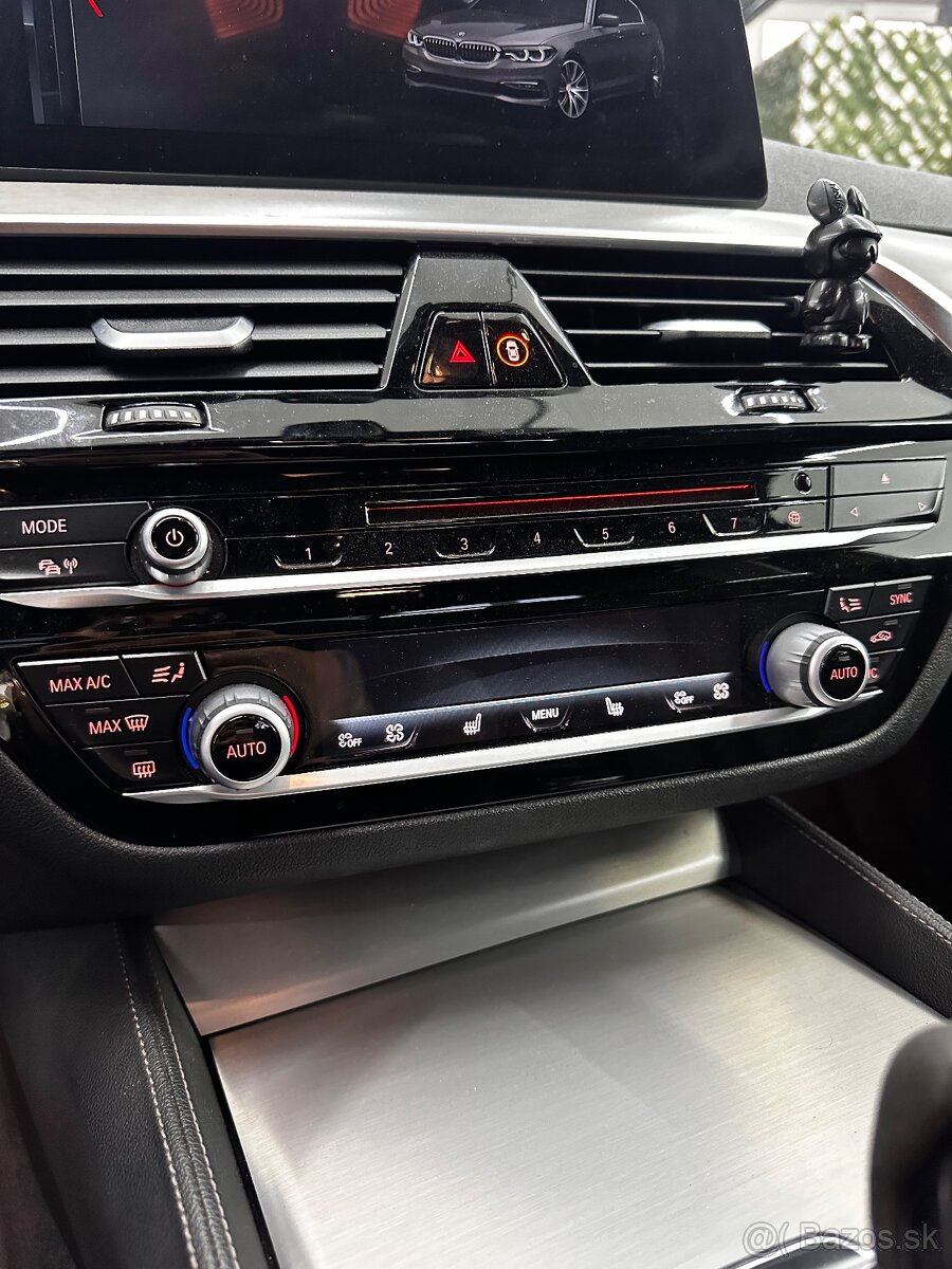 BMW M550i xDrive Carbon Core 2018, odpočet DPH - 10