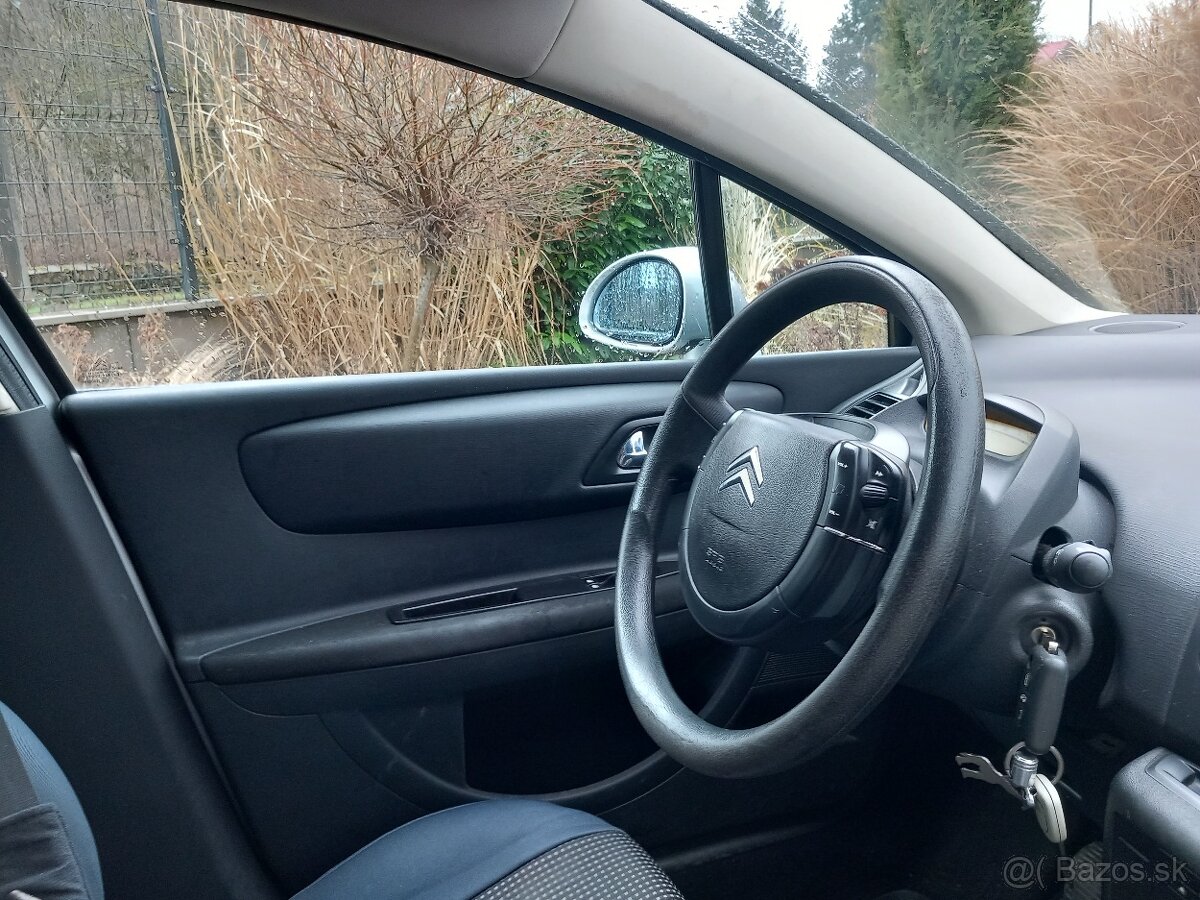 Citroën C4 1,6 benzin ,80 kw - 10