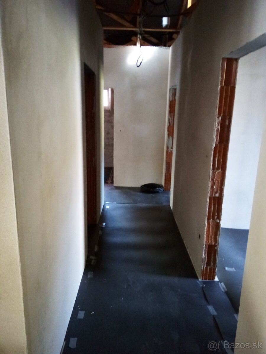 Strojové omietky interiér a exteriér štukované omietky - 10