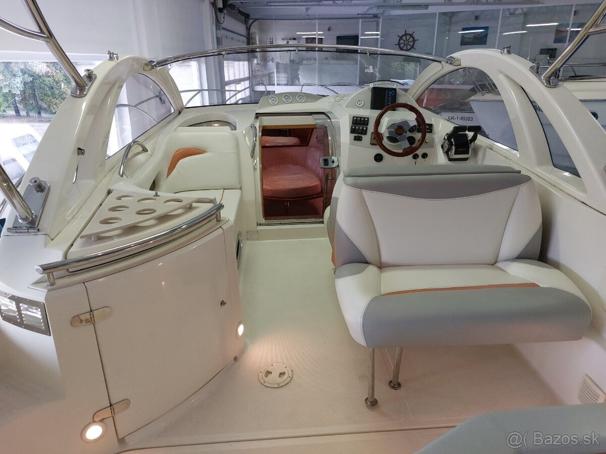 Quicksilver 890 - 10