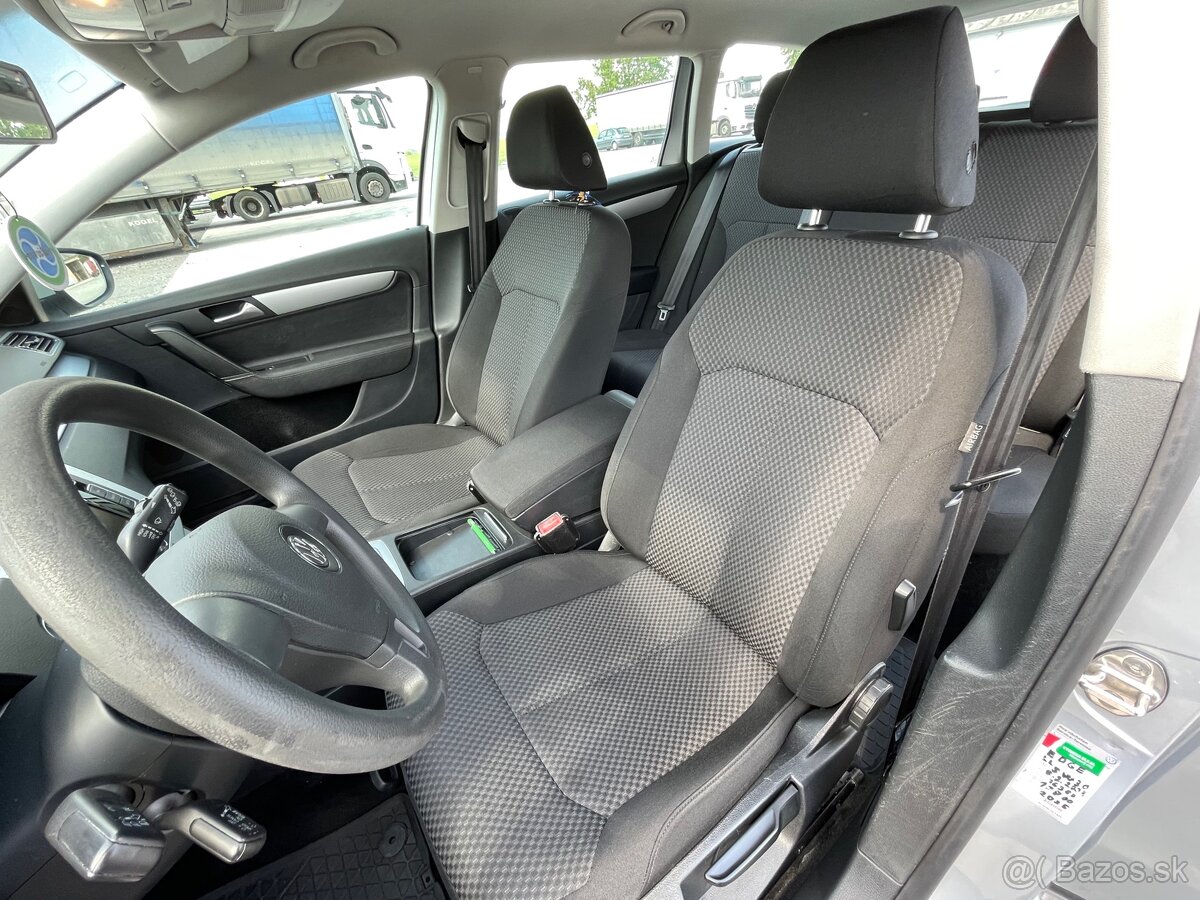 VW Passat B7 Variant 2.0 TDI 170k DSG 181 600 km - 10