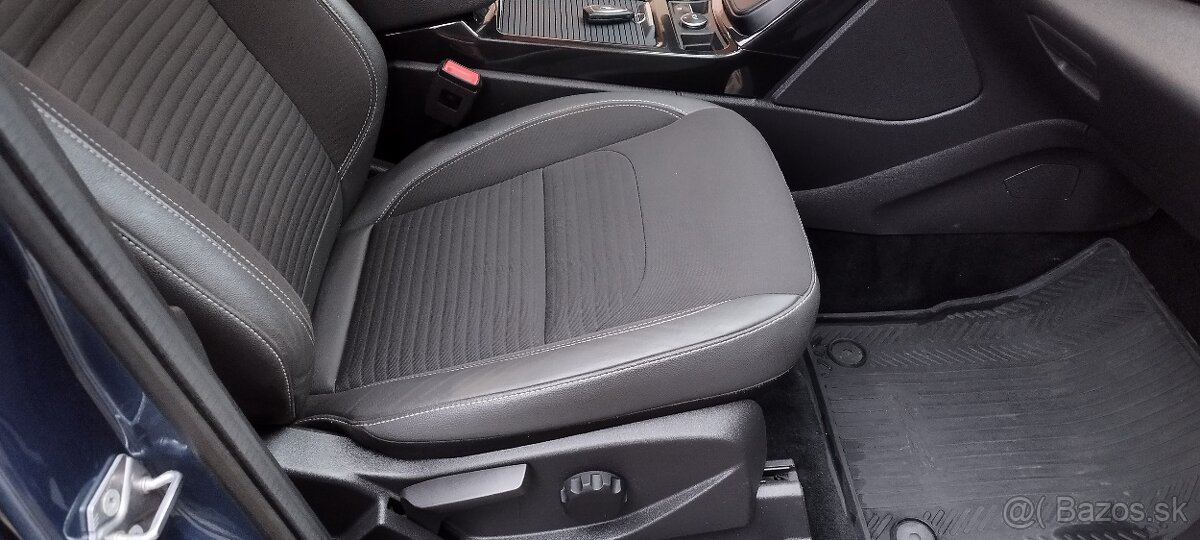 Ford kuga 2,0 TDCI,, Titanium+ ,,4X4,, AUTOMAT. 2020 rok - 10