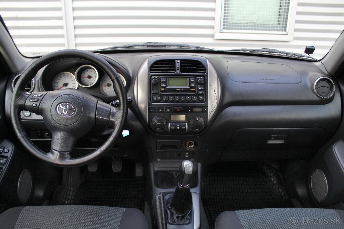 Toyota RAV 4 2.0 D-4D 4x4 - 10