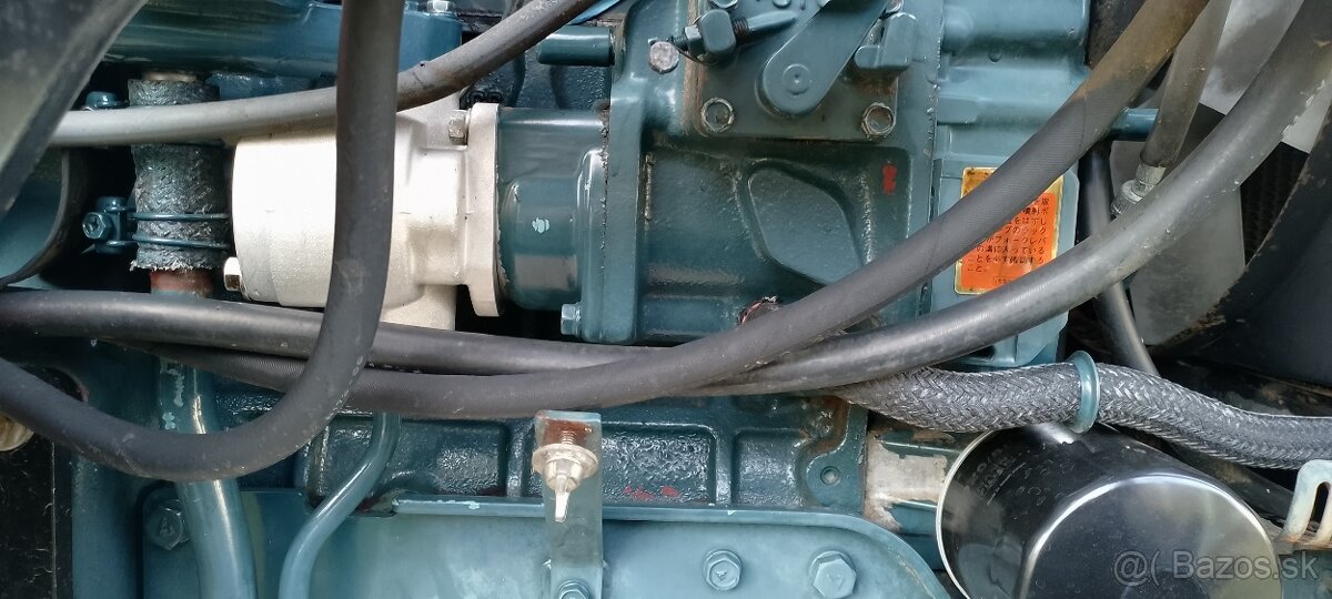 Predam malotraktor kubota l2202dt 4x4 - 10