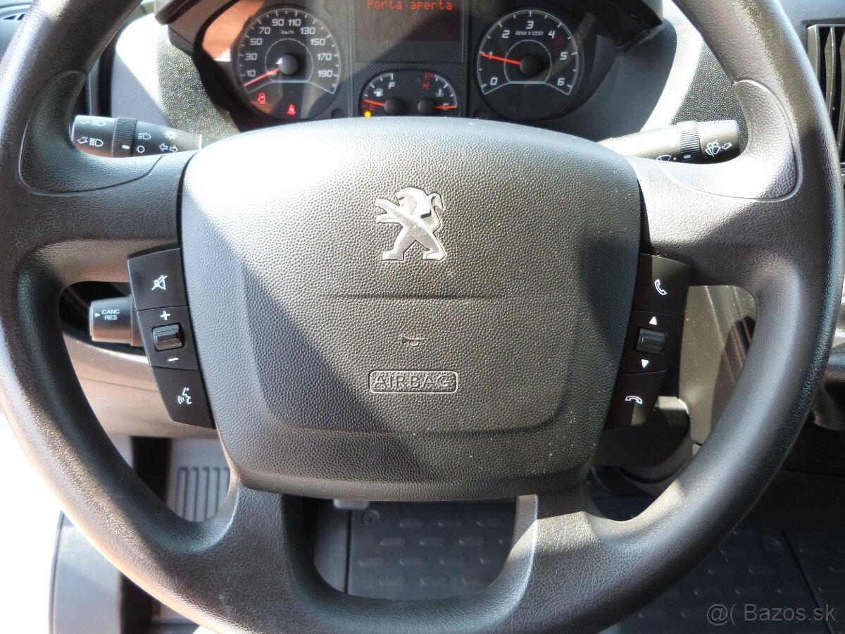 Peugeot Boxer Furgon 2.2 BlueHDi 140k 335 L2H2 Pack - 10