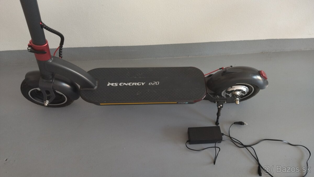 Elektrická kolobežka model e20 - 10