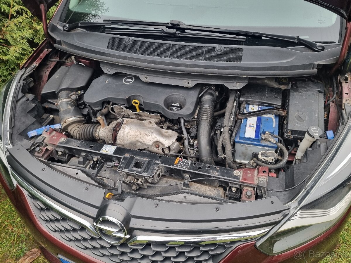 Opel Zafira 2,0 CDI 125kw 6/AT 7miest r. 2018 - 10