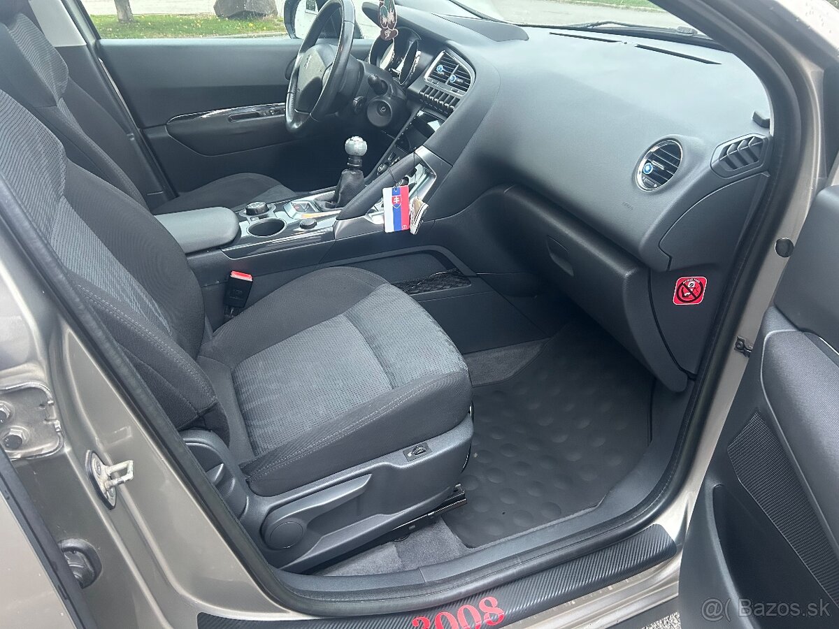 Peugeot 3008 1,6 Hdi rv.12 - 10