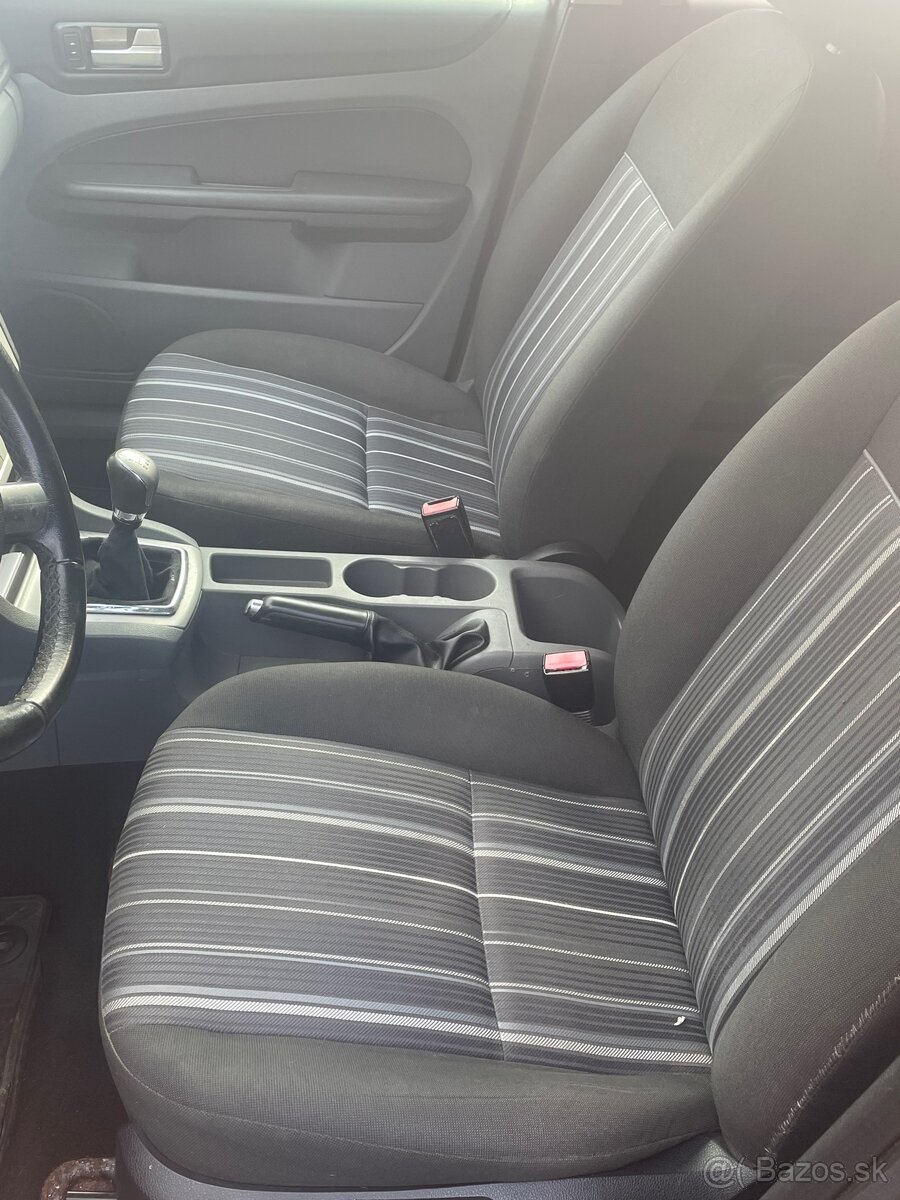 Predám Ford Focus 1.8 TDI Combi - 10